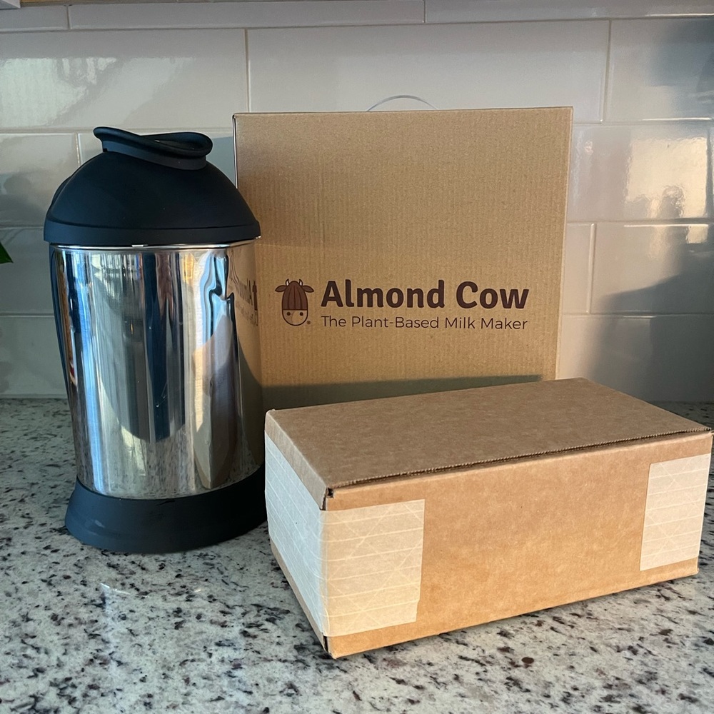 Almond Cow set